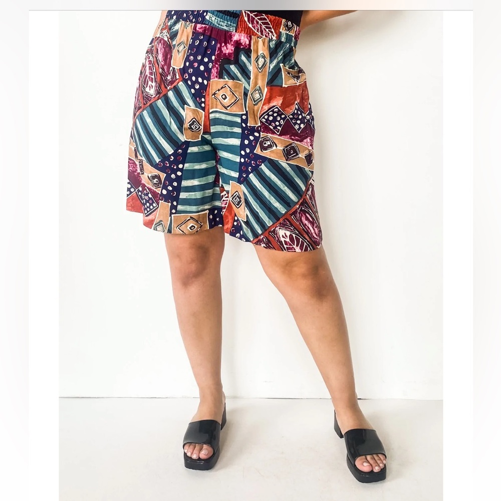1980’s Retro/Vintage “ELEMENTS” brand walking shorts